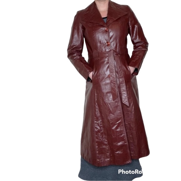 Vintage red leather trench coat - Picture 2 of 12